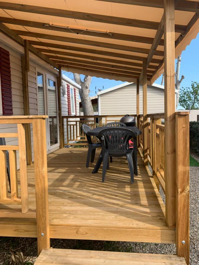 Mobilhome Vias Plage Dans Camping 外观 照片