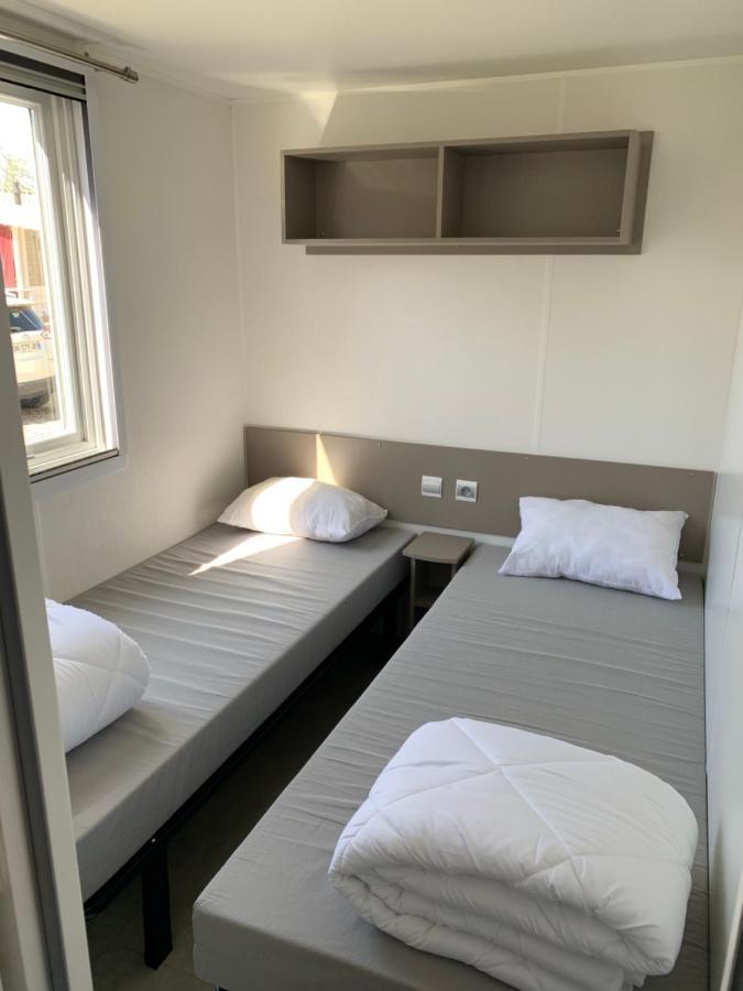 Mobilhome Vias Plage Dans Camping 外观 照片