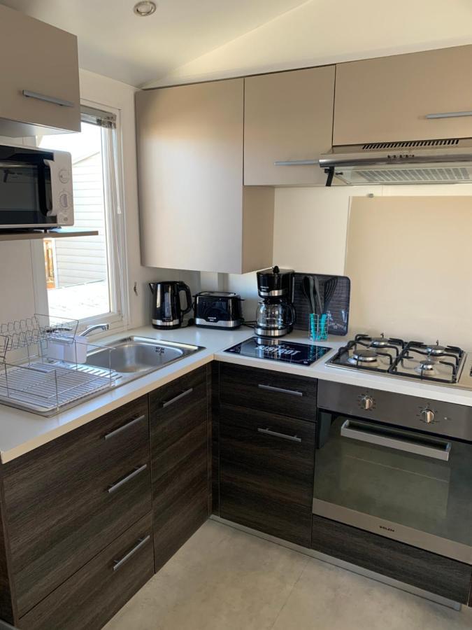 Mobilhome Vias Plage Dans Camping 外观 照片