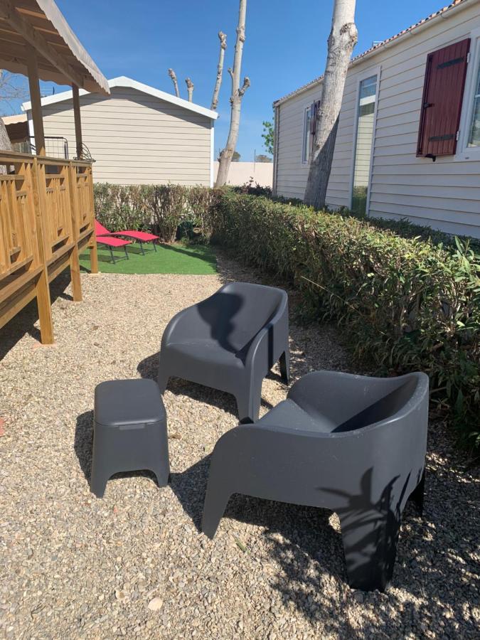 Mobilhome Vias Plage Dans Camping 外观 照片