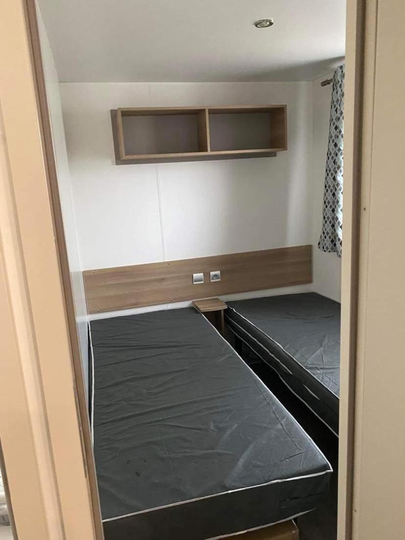 Mobilhome Vias Plage Dans Camping 外观 照片