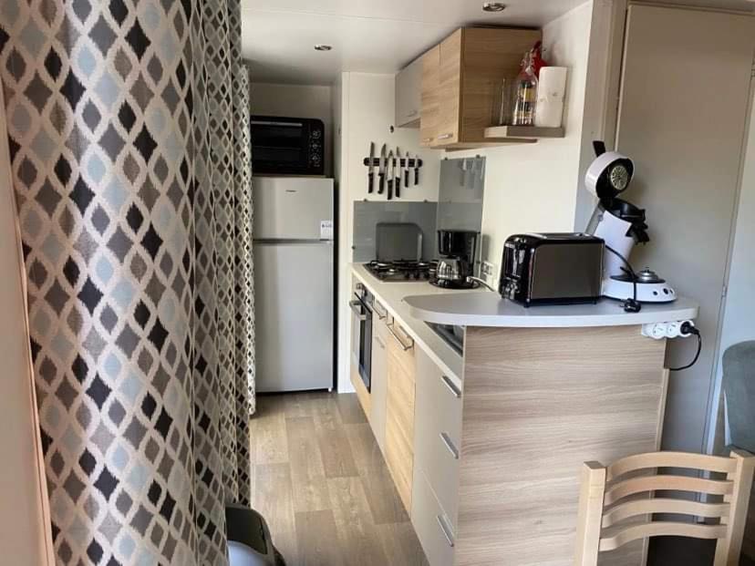 Mobilhome Vias Plage Dans Camping 外观 照片