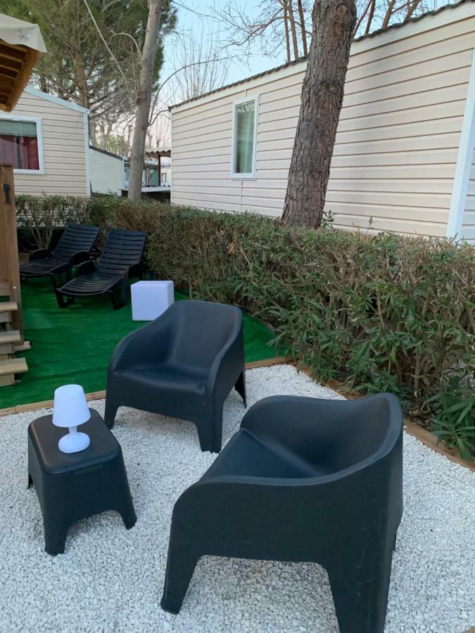 Mobilhome Vias Plage Dans Camping 外观 照片
