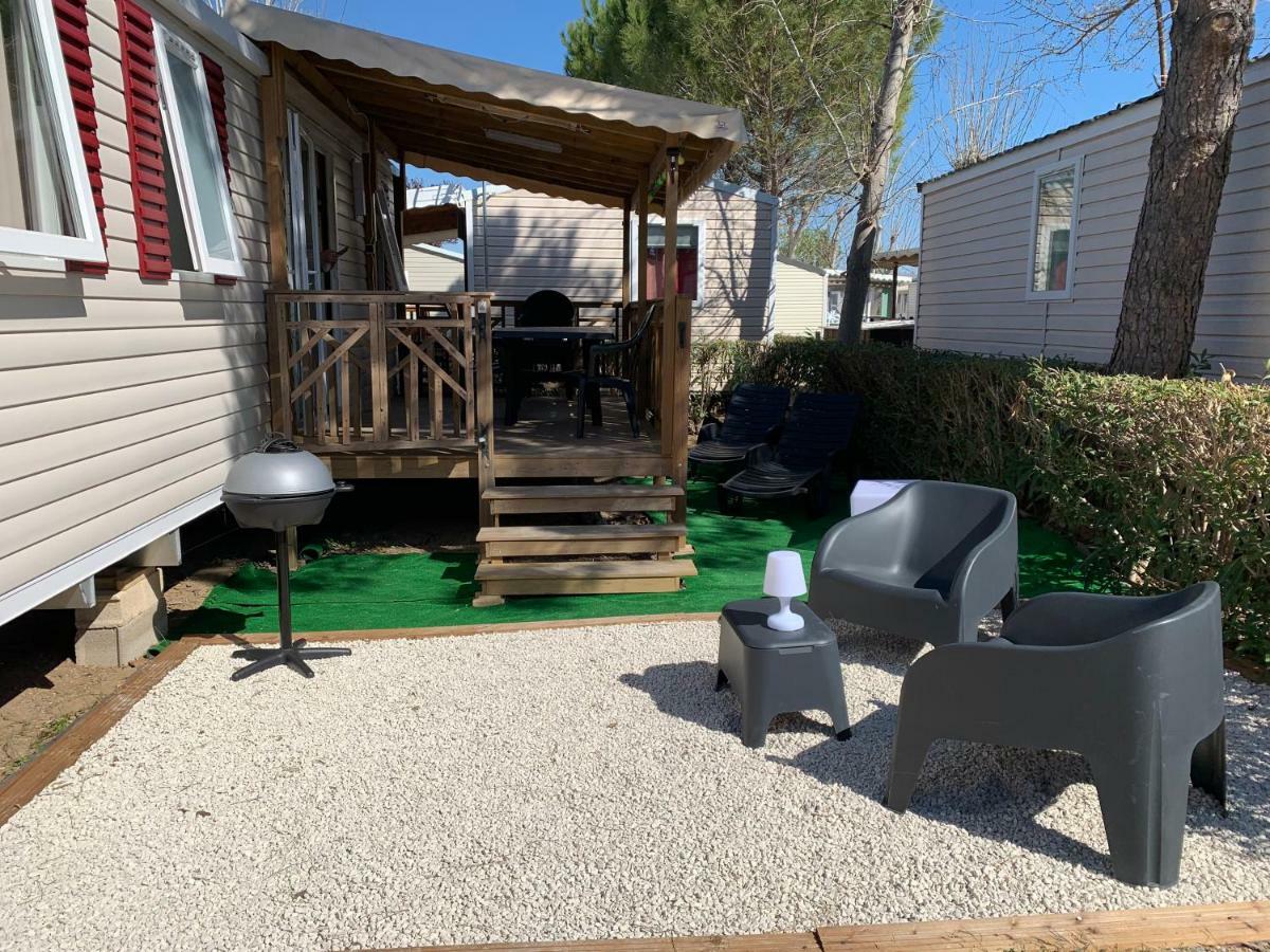 Mobilhome Vias Plage Dans Camping 外观 照片