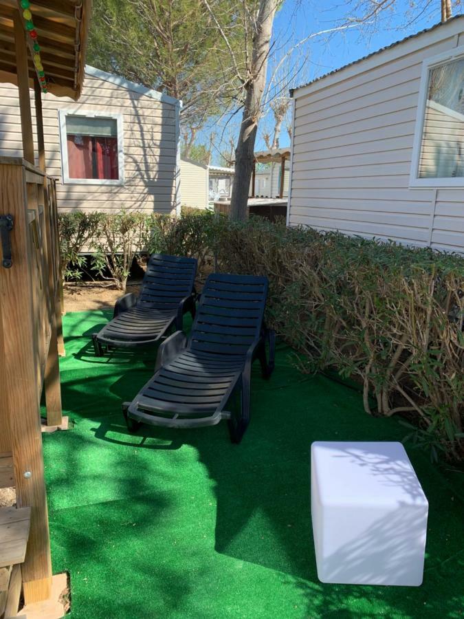 Mobilhome Vias Plage Dans Camping 外观 照片